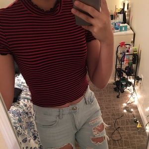 Striped cropped tee
